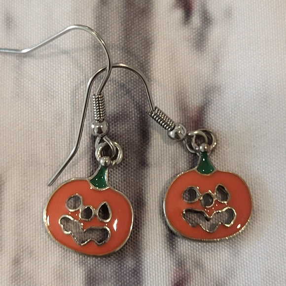 New Pumpkin Earrings Great for Halloween