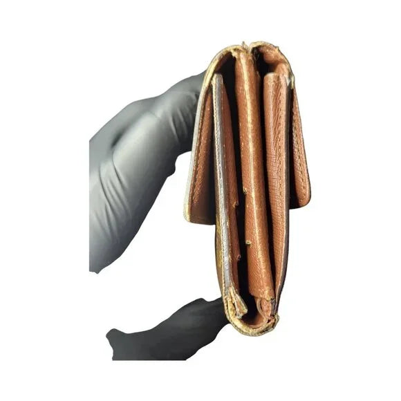 Louis Vuitton Monogram Bifold Snap Wallet