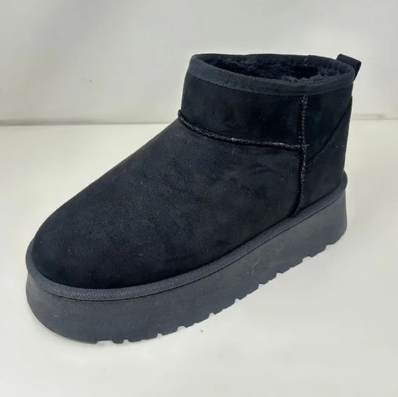 WILD DIVA Suede Black Round Toe Platform Booties