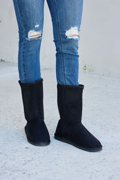 Black Thermal Lined Flat Boots